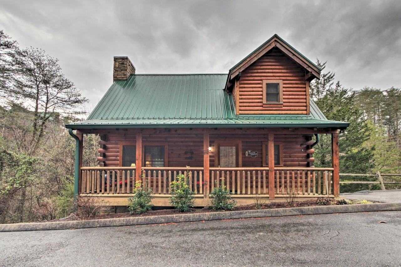 Cabin With Hot Tub About 2 Mi To Island In Pigeon Forge! Екстериор снимка